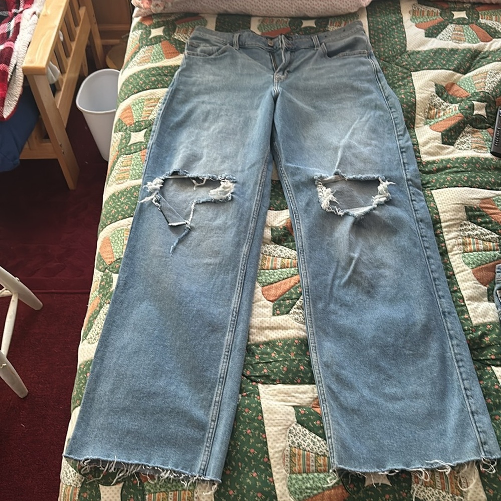 Hollister jeans, brand new without tags.